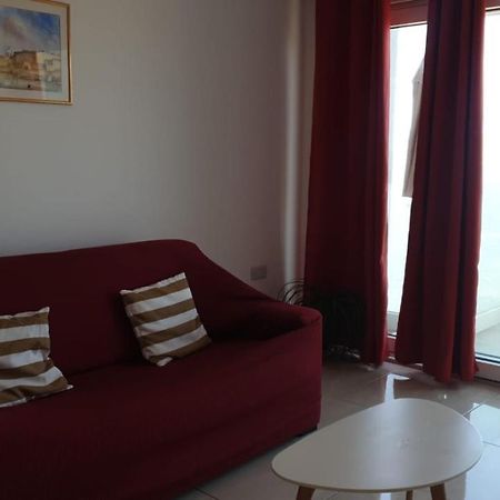 Апартаменты Flat 2 Blue Waves Сент-Полс-Бей Экстерьер фото